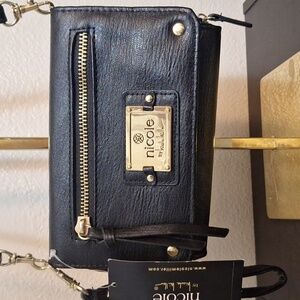 NWT Nicole Miller Casey Wristlett Crossbody